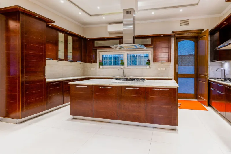 What Buyers Notice Before They Notice Anything Else: The Quiet Role Cabinetry Plays in Home Sales